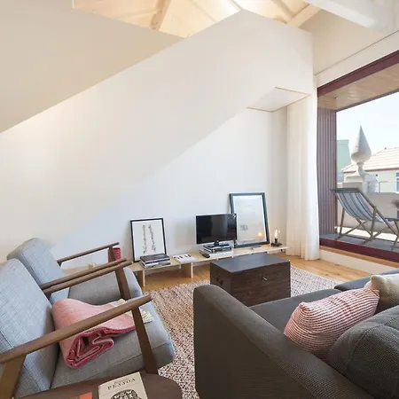 Lovelystay - Floor Balcony Apartment *