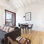Apartamento Lovelystay - Floor Balcony Oporto