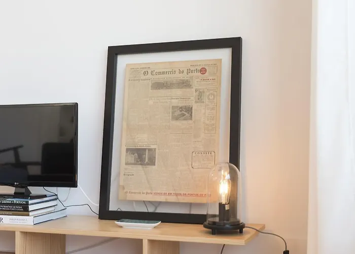 Lovelystay - Floor Balcony *